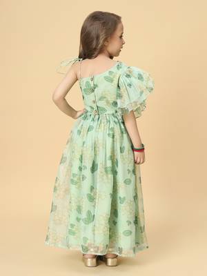 Green two piece green party wear lehenga top dupatta set 4