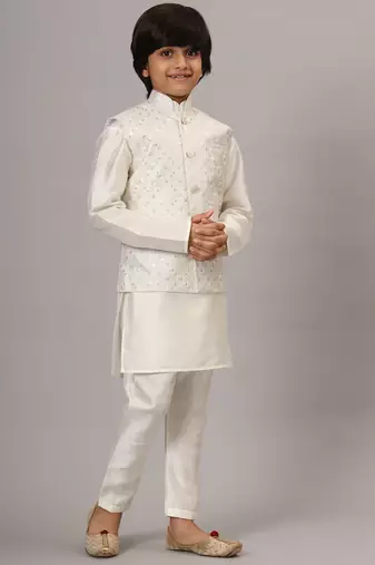 Boys off white kurta set with embroidered nehru jacket