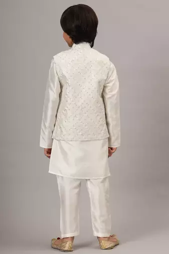 Boys off white kurta set with embroidered nehru jacket