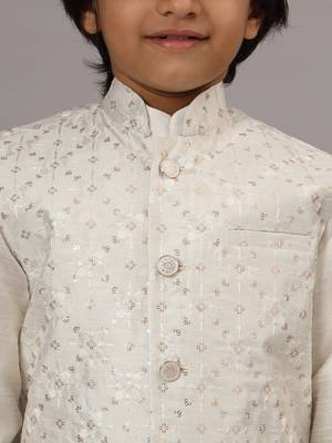 Boys off white kurta set with embroidered nehru jacket 4