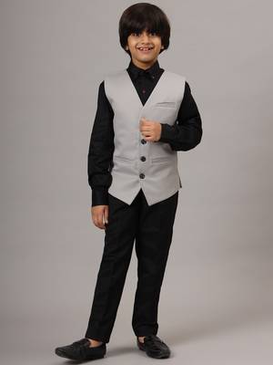 Light grey waistcoat with black shirt and black pant 1