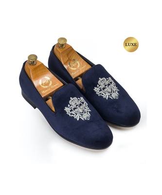 The regal bee slipons 1