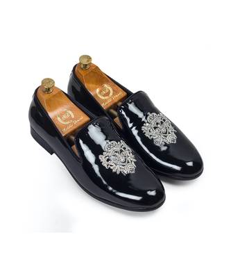The regal bee slipons 1