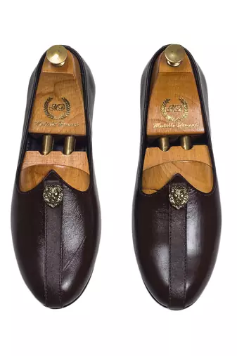 Pasha leather juttis
