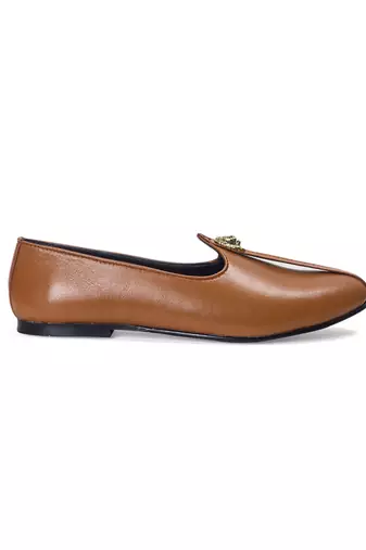 Pasha leather juttis
