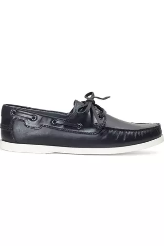 Lucia boat shoes