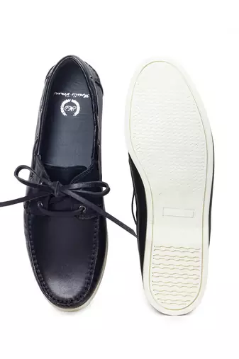 Lucia boat shoes