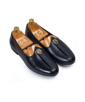 Pasha leather juttis 1