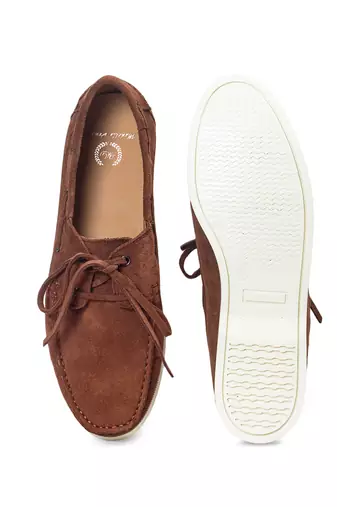 Lucia boat shoes