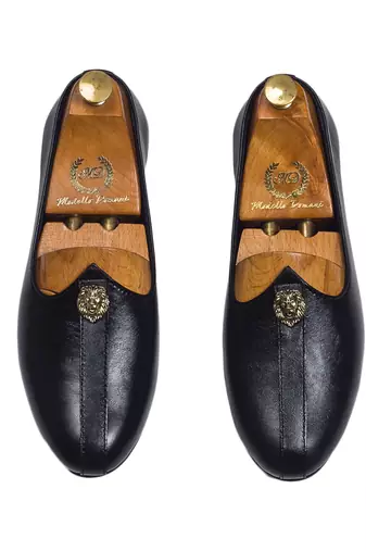 Pasha leather juttis