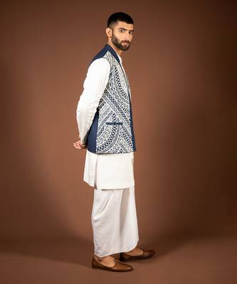 Navy blue matka silk bandi 3