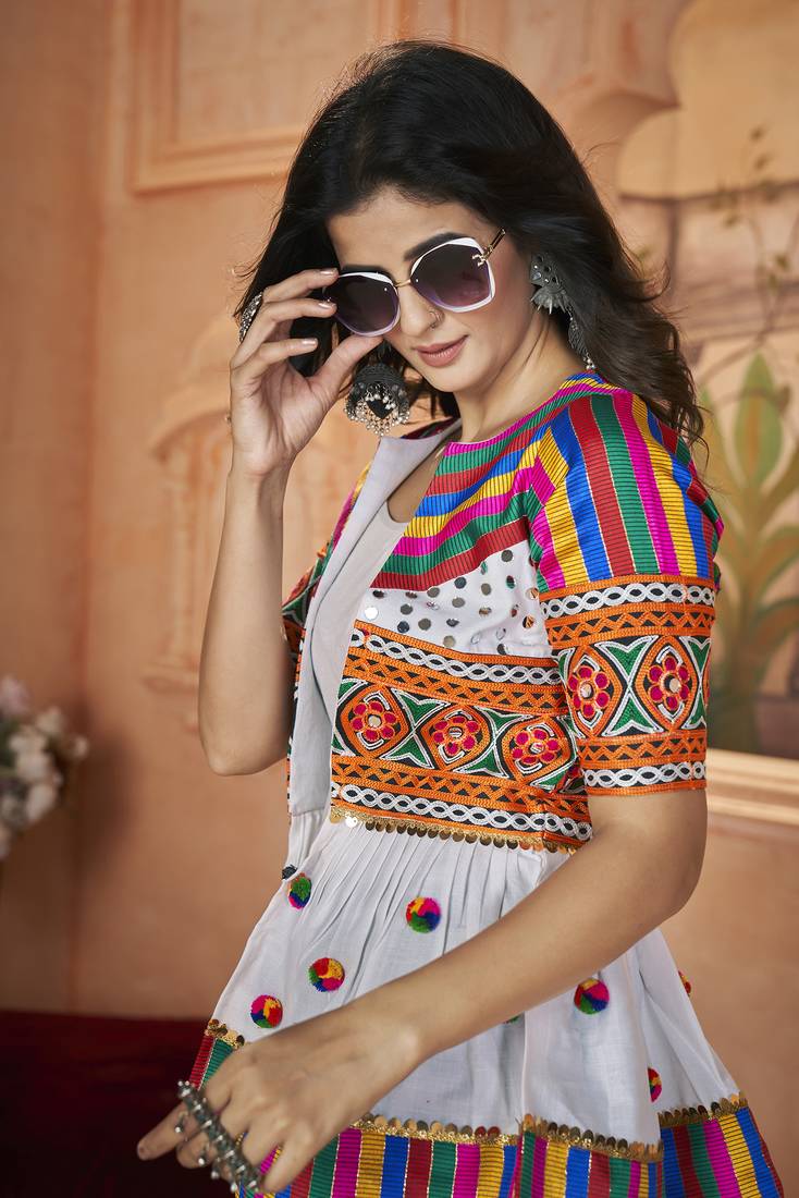 Mesmerizing White Embroidered Cotton navratri wear designer stylish ladies top online