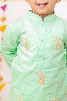 Keebee organic cotton paisley embroidered green kurta paired with pajama pants 2