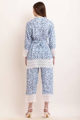 Pavonine firozi color zig-zag printed with lace inserted cord set for women 4