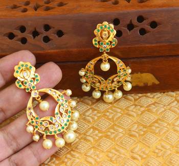 Designer gold plated earrings 4