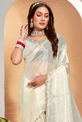 Embellished Chinon Chiffon Saree In Off White With Matching Blouse Piece 3