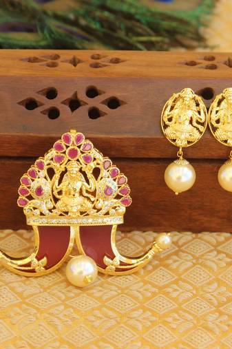 Designer gold plated cz temple pendant set