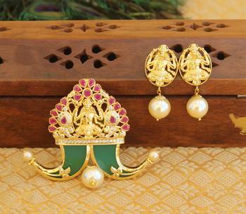 Designer gold plated cz temple pendant set 1