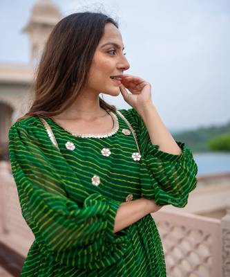 Green leheriya dress 4