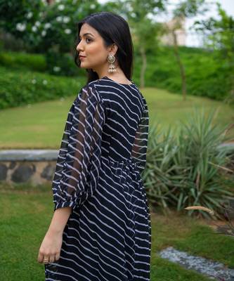 Black leheriya dress 4