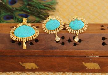 Designer gold plated cz stone pendant set 1