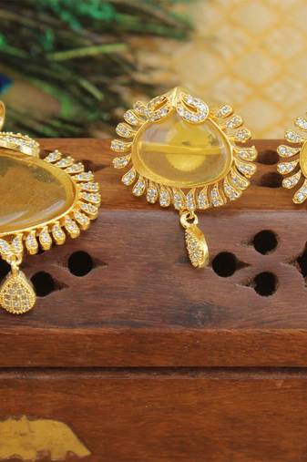 Designer gold plated cz stone pendant set