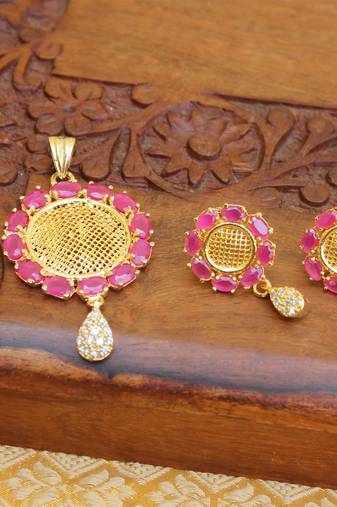 Designer gold plated ruby pendant set