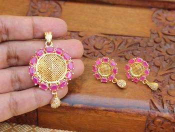 Designer gold plated ruby pendant set 2