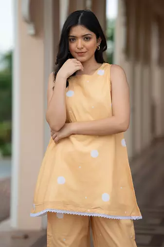 Melon polka kurta set