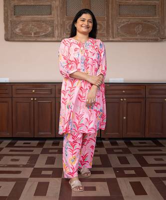 Pink floral kurta set 1