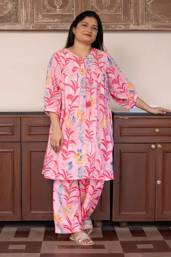 Pink floral kurta set