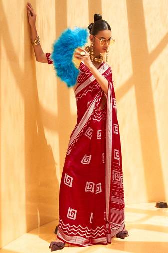 Maroon Georgette Printed Saree With Blouse