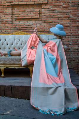 baby pink soft silk blend jacquard woven work saree with blouse 3