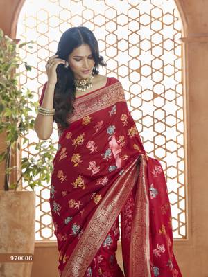 Maroon Designer Weaving Soft Faux Banarasi Silk Saree With Designer Blouse 3