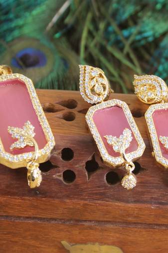 Designer gold plated cz stone pendant set