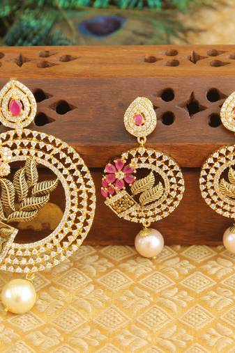 Designer matte finish cz pendant set