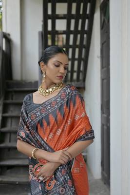 Red Tussar Silk Printed Pallu And Border Saree With Blouse For Women 3