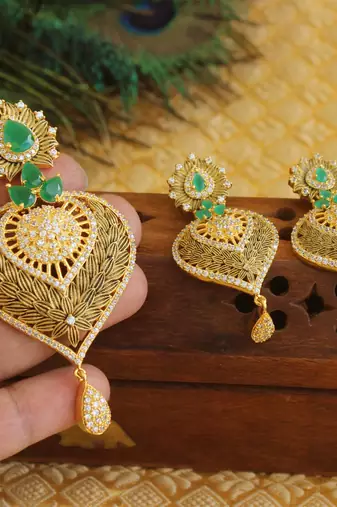 Designer matte finish cz pendant set