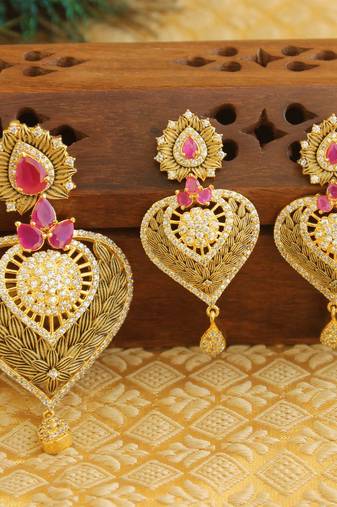 Designer matte finish cz pendant set