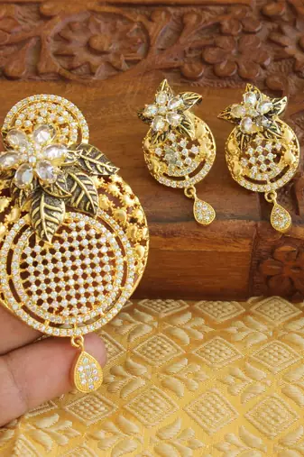Designer matte finish cz pendant set