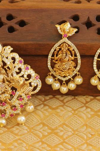 Designer gold plated cz temple pendant set