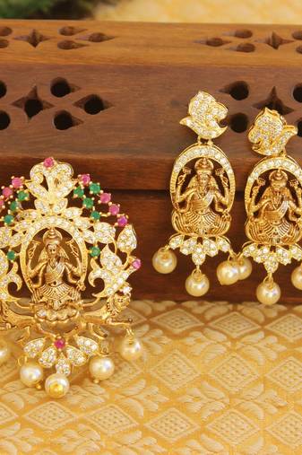 Designer gold plated cz temple pendant set