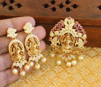 Designer gold plated cz temple pendant set 2