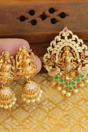 Designer gold plated cz temple pendant set