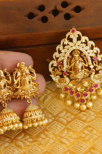 Designer gold plated cz temple pendant set