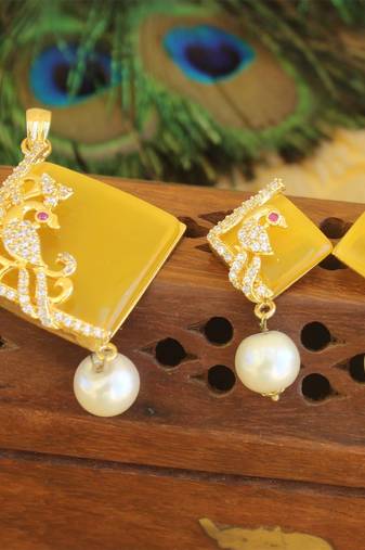 Designer gold plated cz stone pendant set