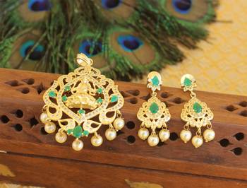 Designer gold plated cz temple pendant set 1