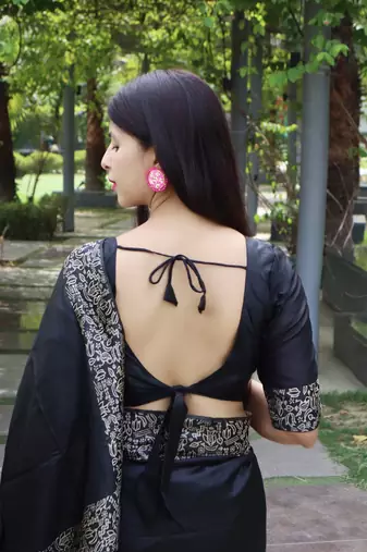 Black Raw Silk Designer Border & Rich Pallu With Raw Silk Blouse And Saree For Women 