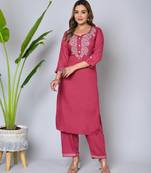 Women Maroon Rayon Embroidered Kurta With Pant