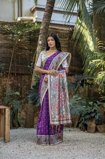 Wine Tussar Silk Floral Printed Pallu And Border Saree With Blouse For Women